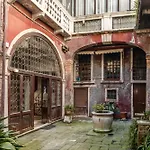 Apartment Emo Palace Grand Canal By Lionhost *