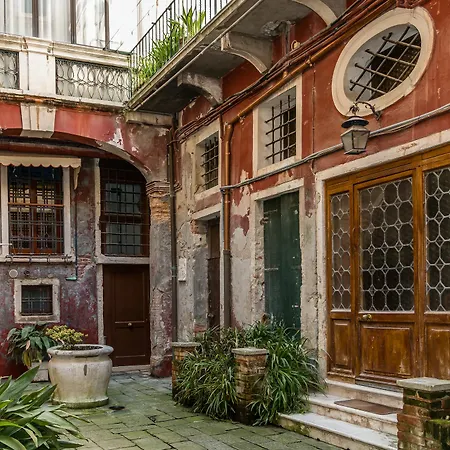 Emo Palace Grand Canal By Lionhost *