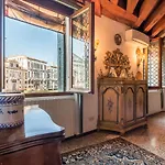 Emo Palace Grand Canal By Lionhost Venise