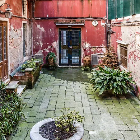 Emo Palace Grand Canal By Lionhost