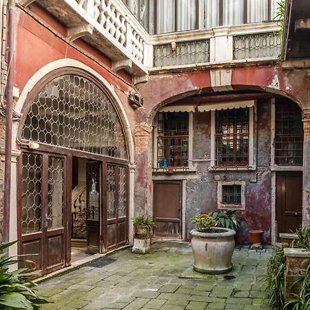 Appartamento Emo Palace Grand Canal By Lionhost *