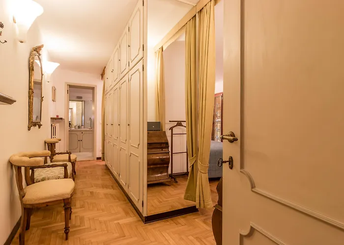 Emo Palace Grand Canal By Lionhost Apartamento *