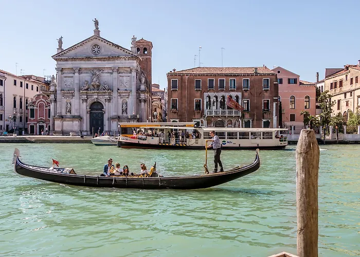 Emo Palace Grand Canal By Lionhost Veneza
