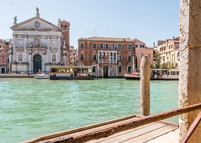 Emo Palace Grand Canal By Lionhost *