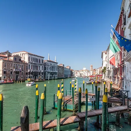 Emo Palace Grand Canal By Lionhost Venedig
