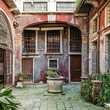 Emo Palace Grand Canal By Lionhost * Venedig